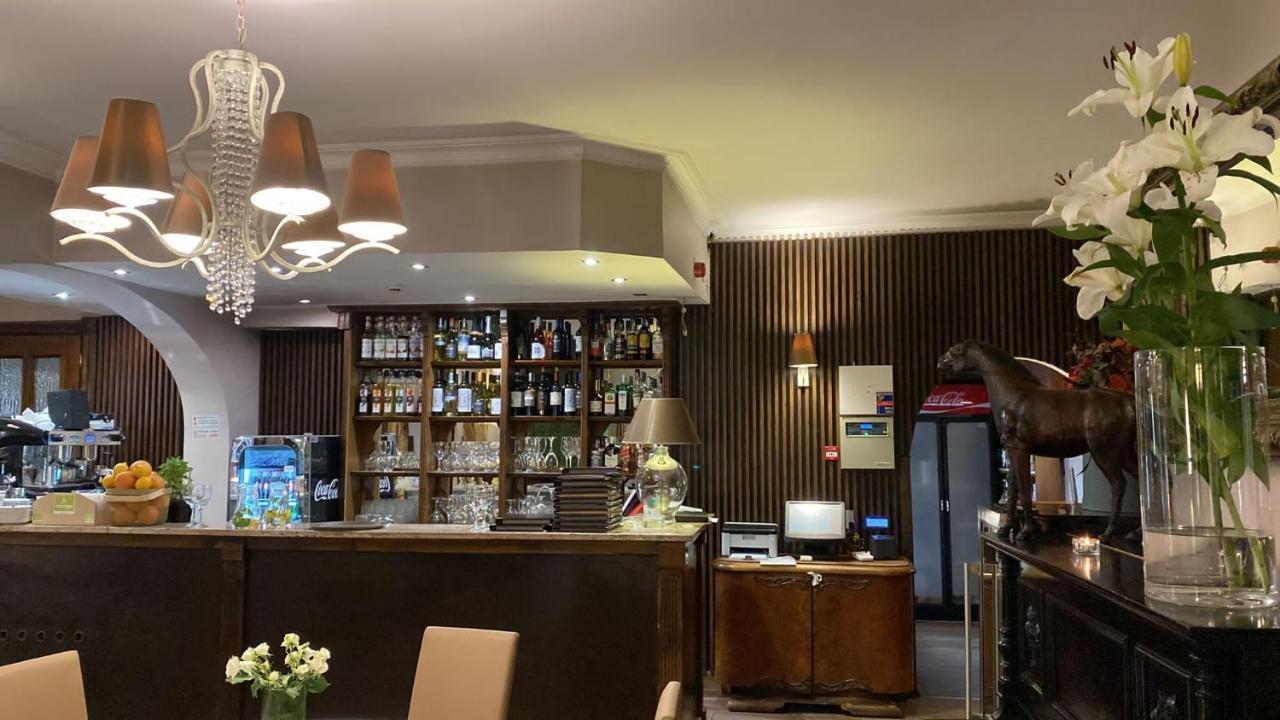 Hotel Kresowianka Konin  Εξωτερικό φωτογραφία