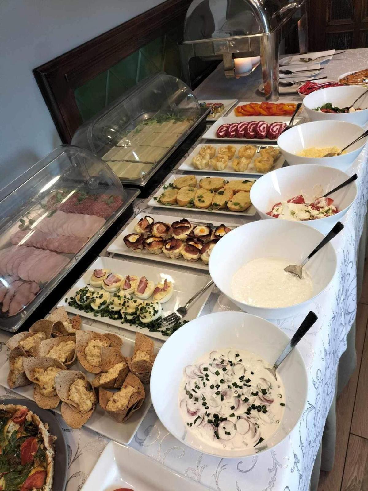 Hotel Kresowianka Konin  Εξωτερικό φωτογραφία